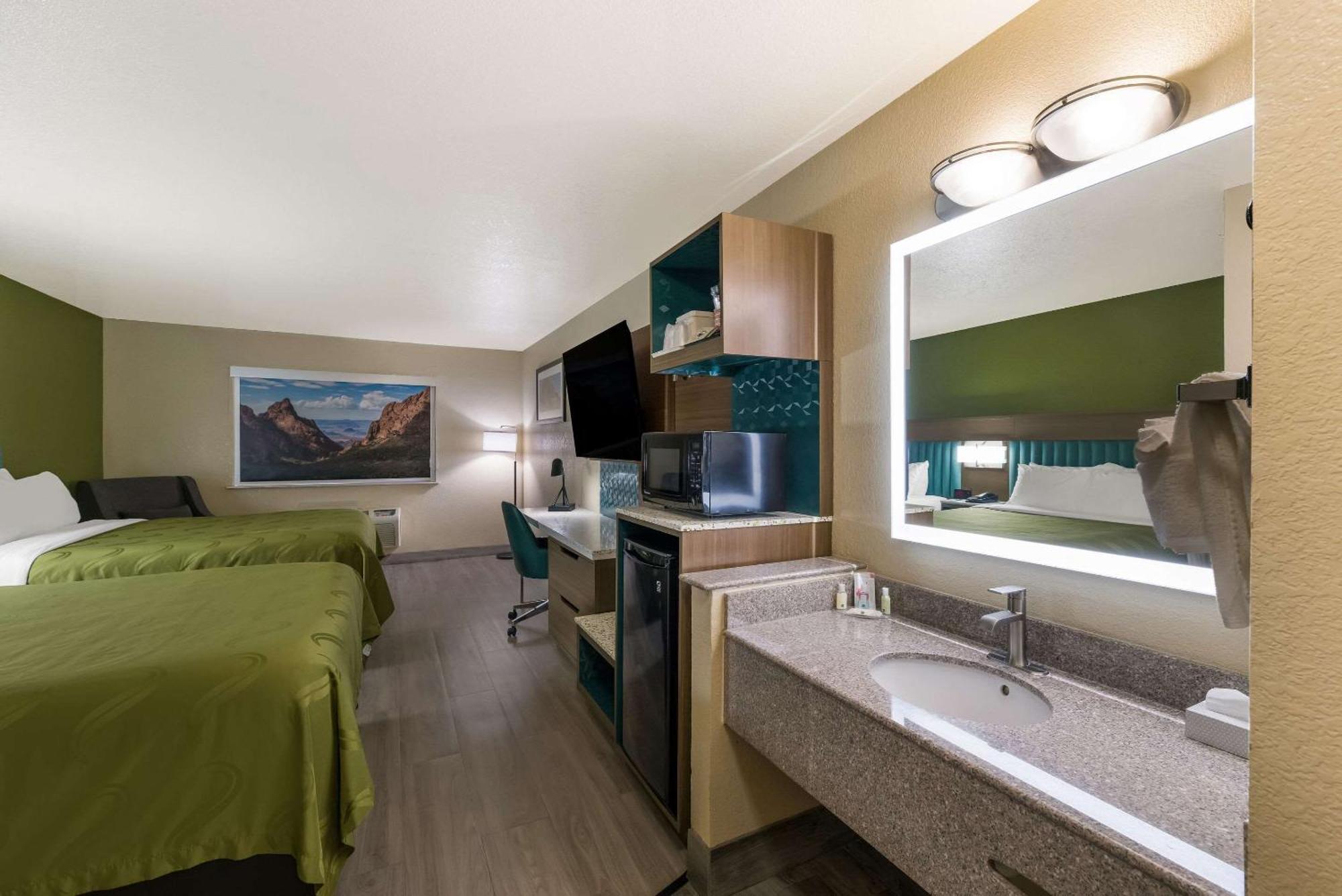 Quality Inn Alpine Exterior photo